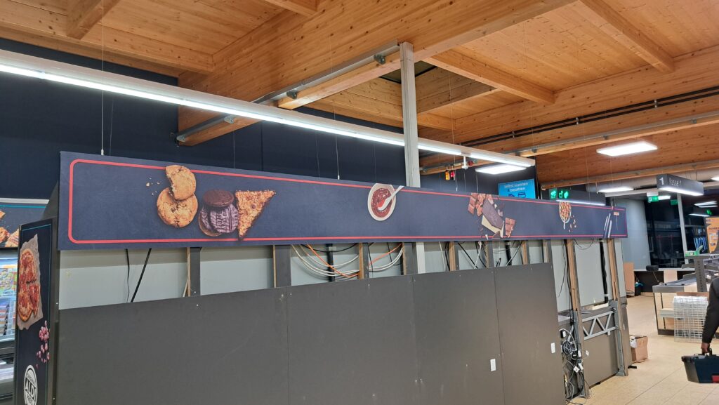 Graphikmontage Bannersystem
